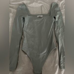 NWT Aritzia Babaton Contour Body Suit